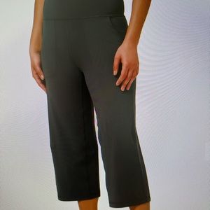 Lululemon Align Super High Rise Leg Crop 23”
